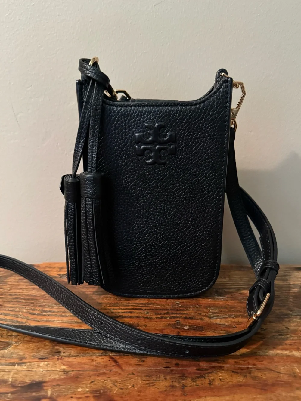 NWOT Tory Burch Black Pebbled Leather Phone Crossbody with Tassel